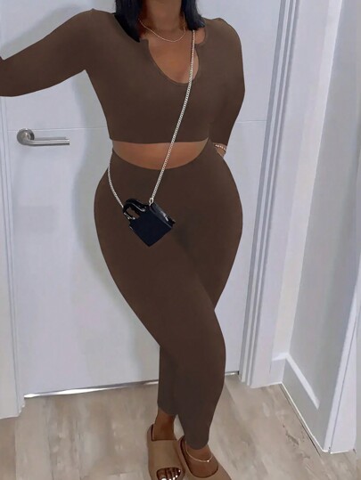 Plus Size Solid Color Crop Top With Notched Collar And Leggings Two Piece Set